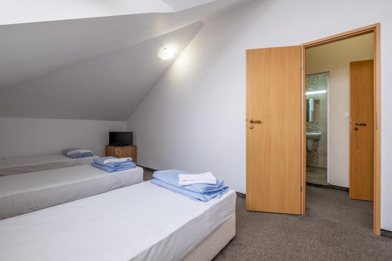 Julia Rooms Sofia Luaran gambar
